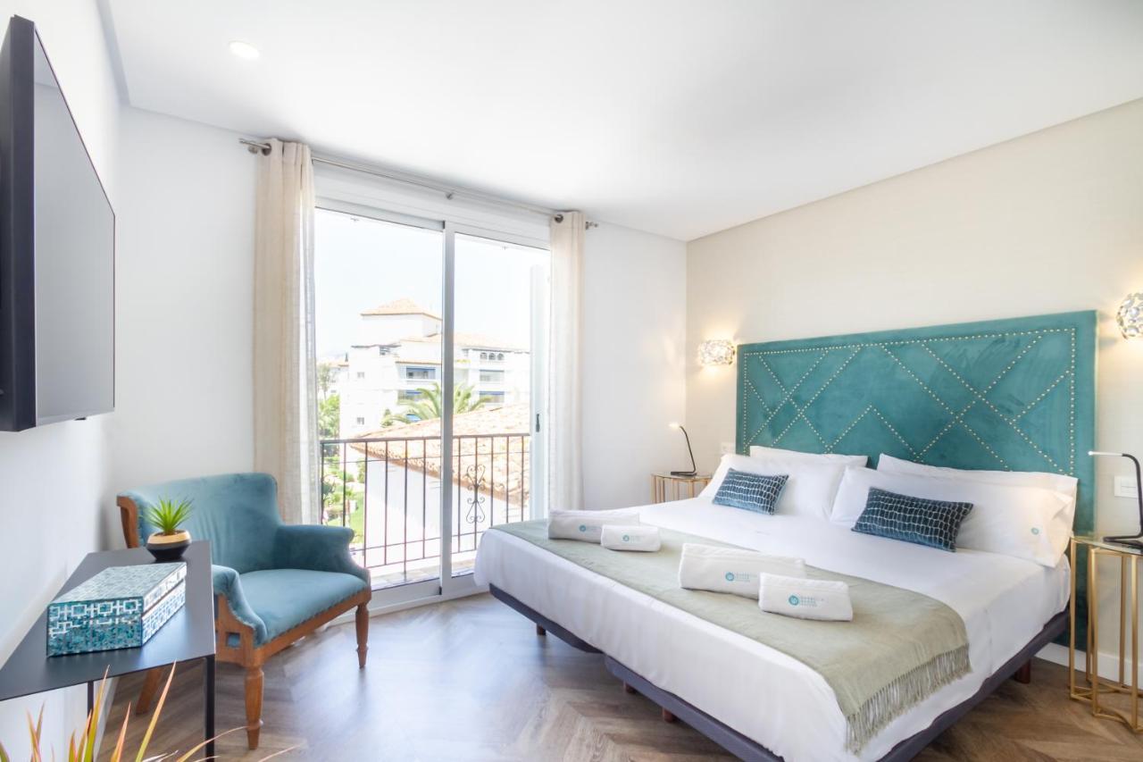 Marbella Banus Suites - Lily Playas Del Duque Banus Beach Apartment Exterior foto