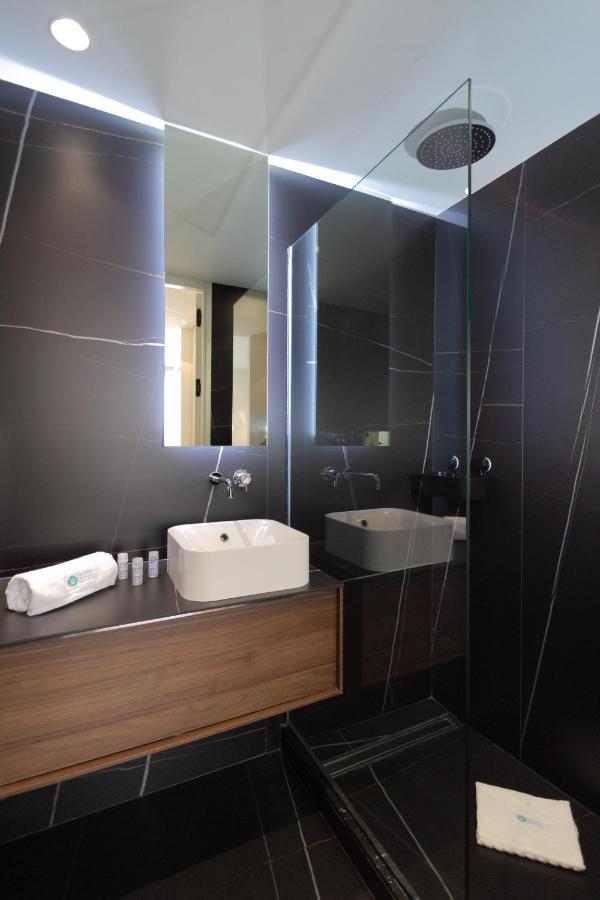 Marbella Banus Suites - Lily Playas Del Duque Banus Beach Apartment Exterior foto